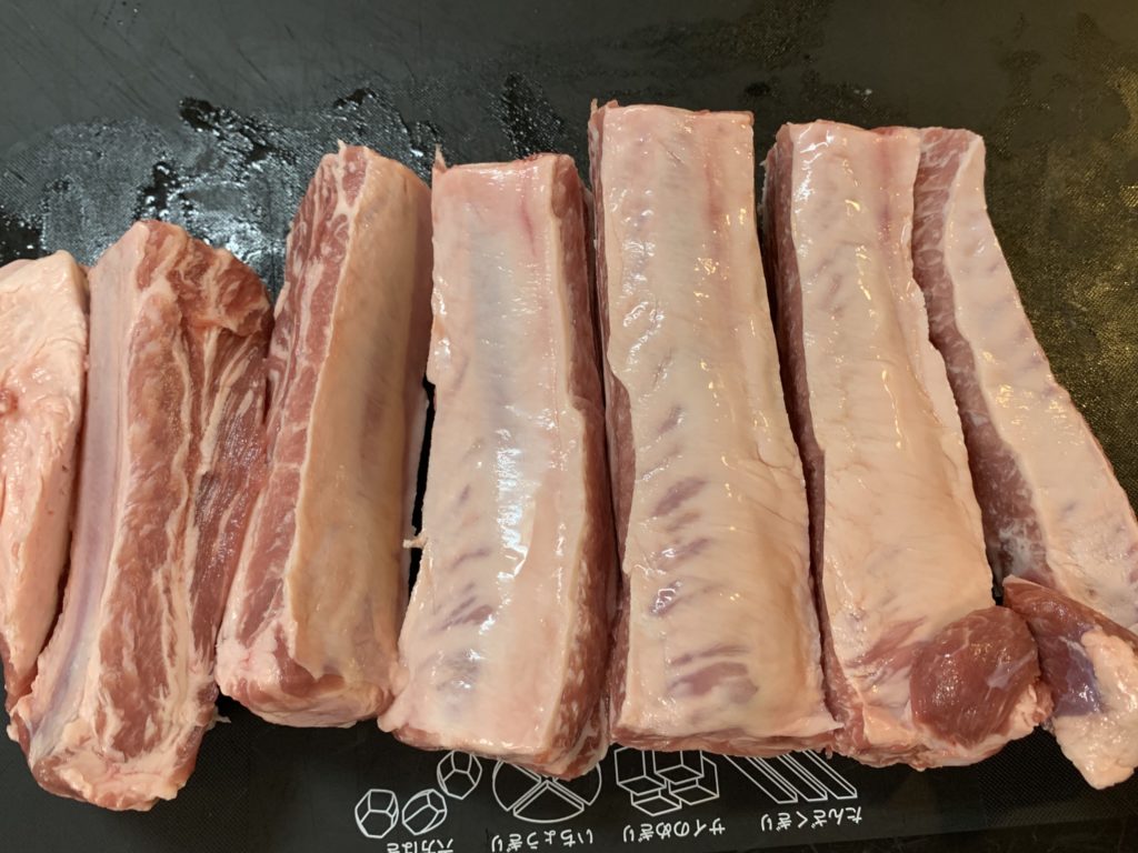 カナダ産三元豚スペアリブ
