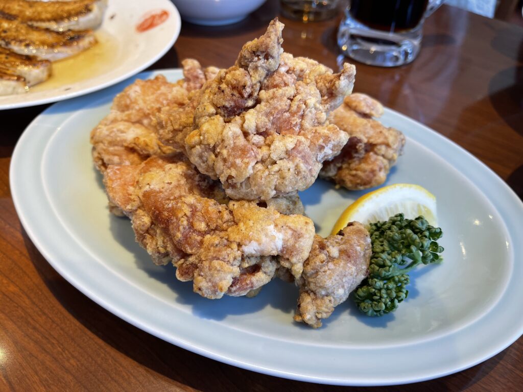 ヒナ鶏の唐揚げ(４ヶ）　1,080円