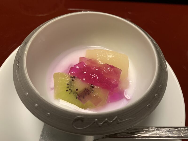 ナシのコンポート　金時草ジュレ　能登ミルク餡かけ