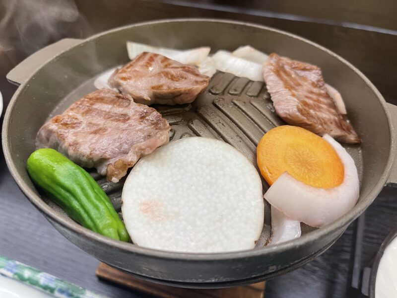 深浦黒毛和牛のジンギスカン鍋ステーキ