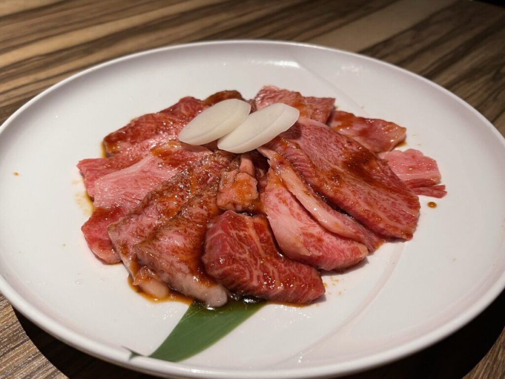 和牛カルビ 1,540円(税込)
写真は2人前