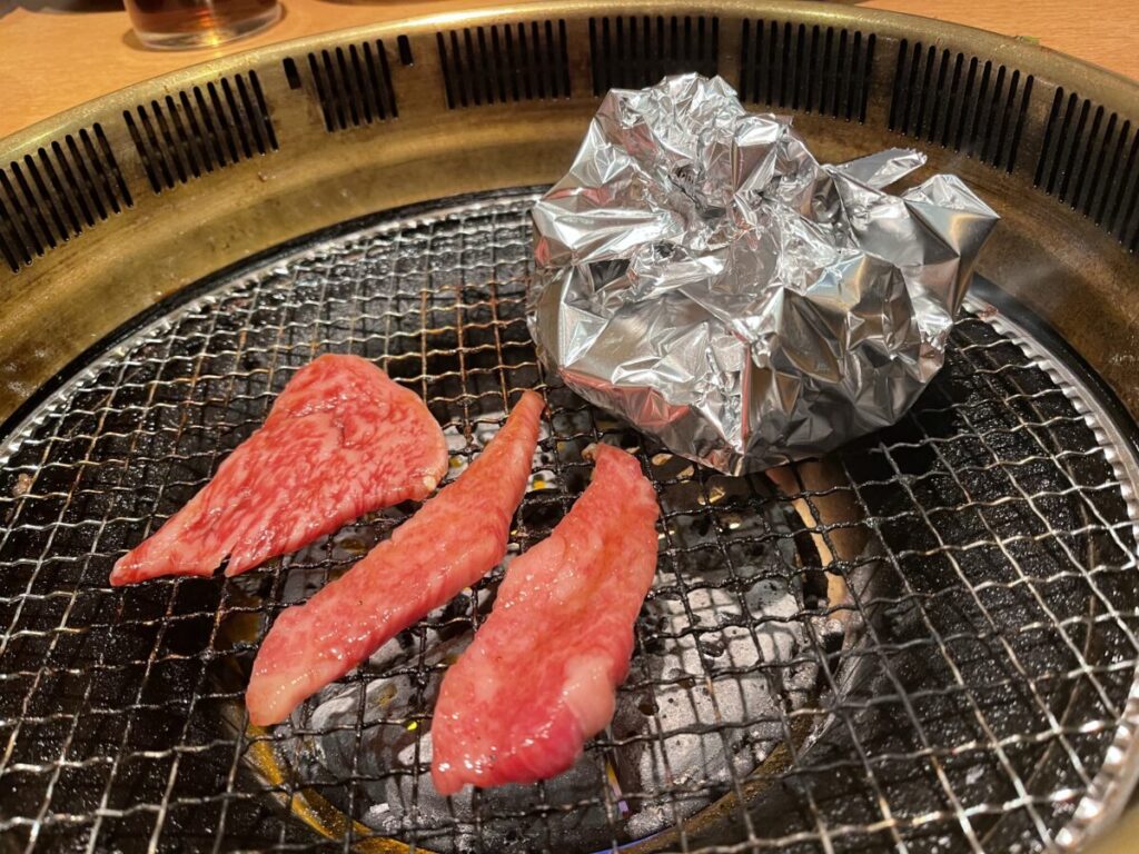 黒毛和牛100%ハンバーグ 450円