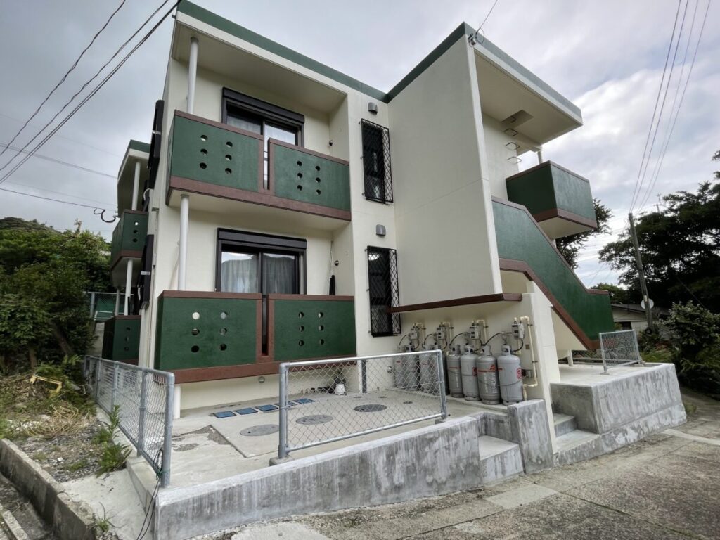 新築の村営住宅