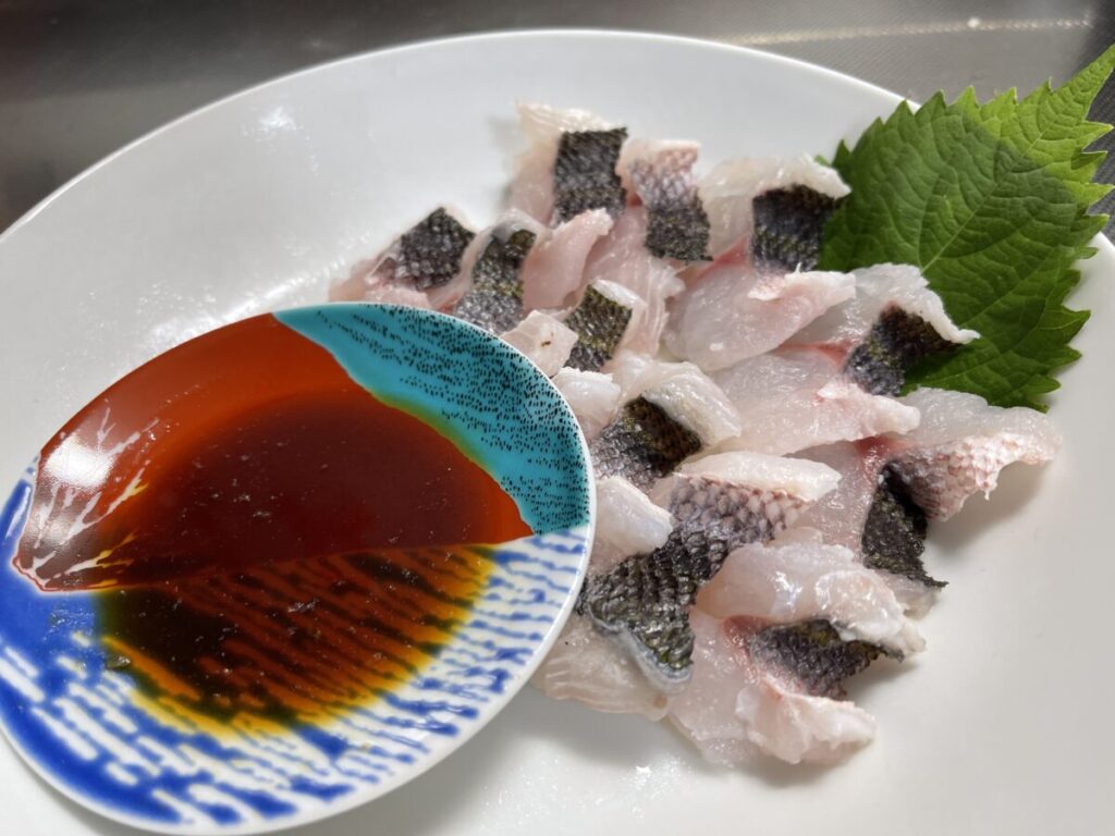 グルクンの湯引き