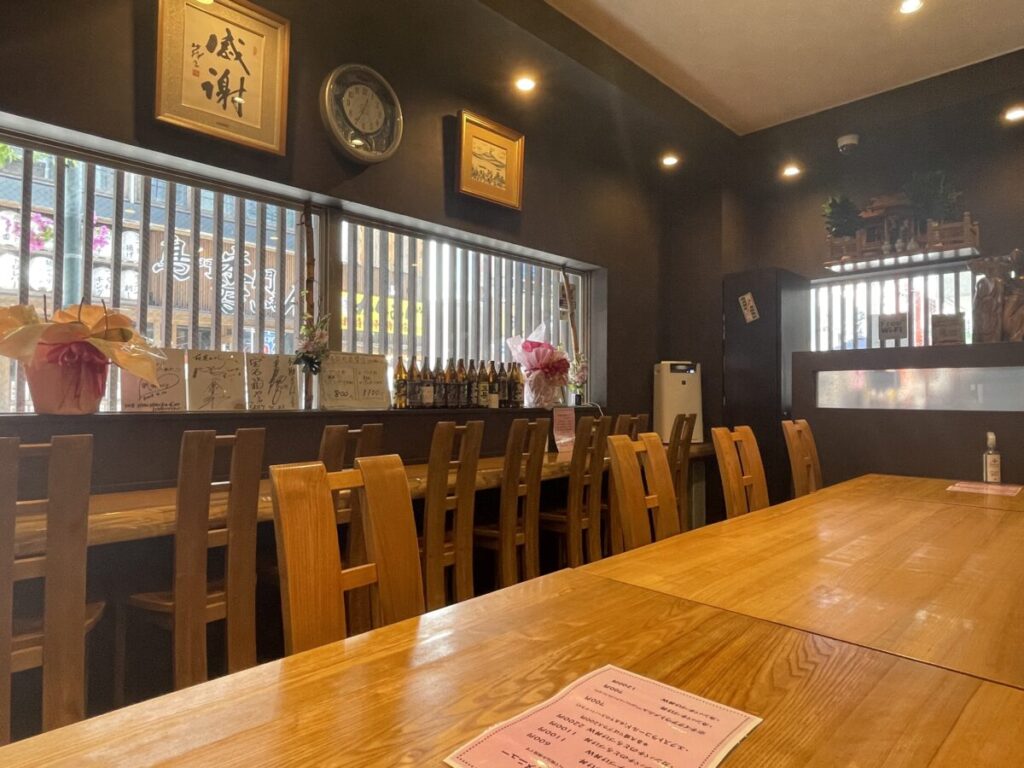 づけ丼屋桜勘店内