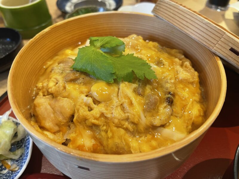 比内地鶏の極上親子丼