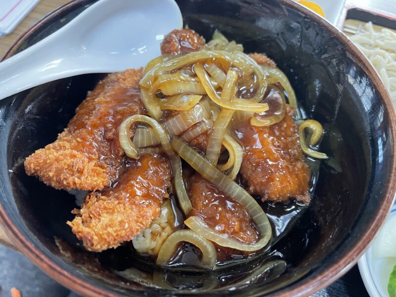 カツカレー丼