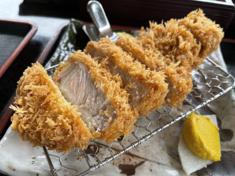 奥利根もち豚ロースかつ定食 1,880円