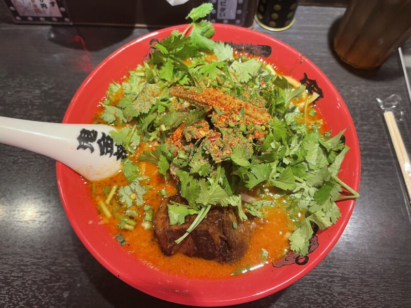 パクチーカラシビ味噌らー麺